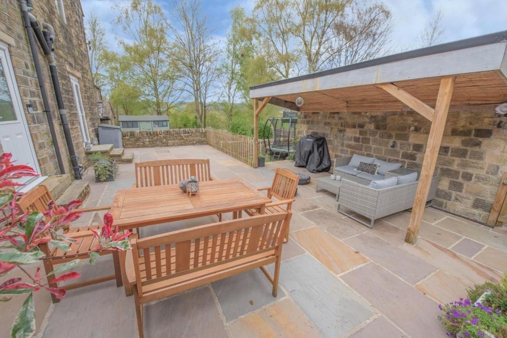 Relax At Little Hawkcliffe Villa Silsden Exterior foto